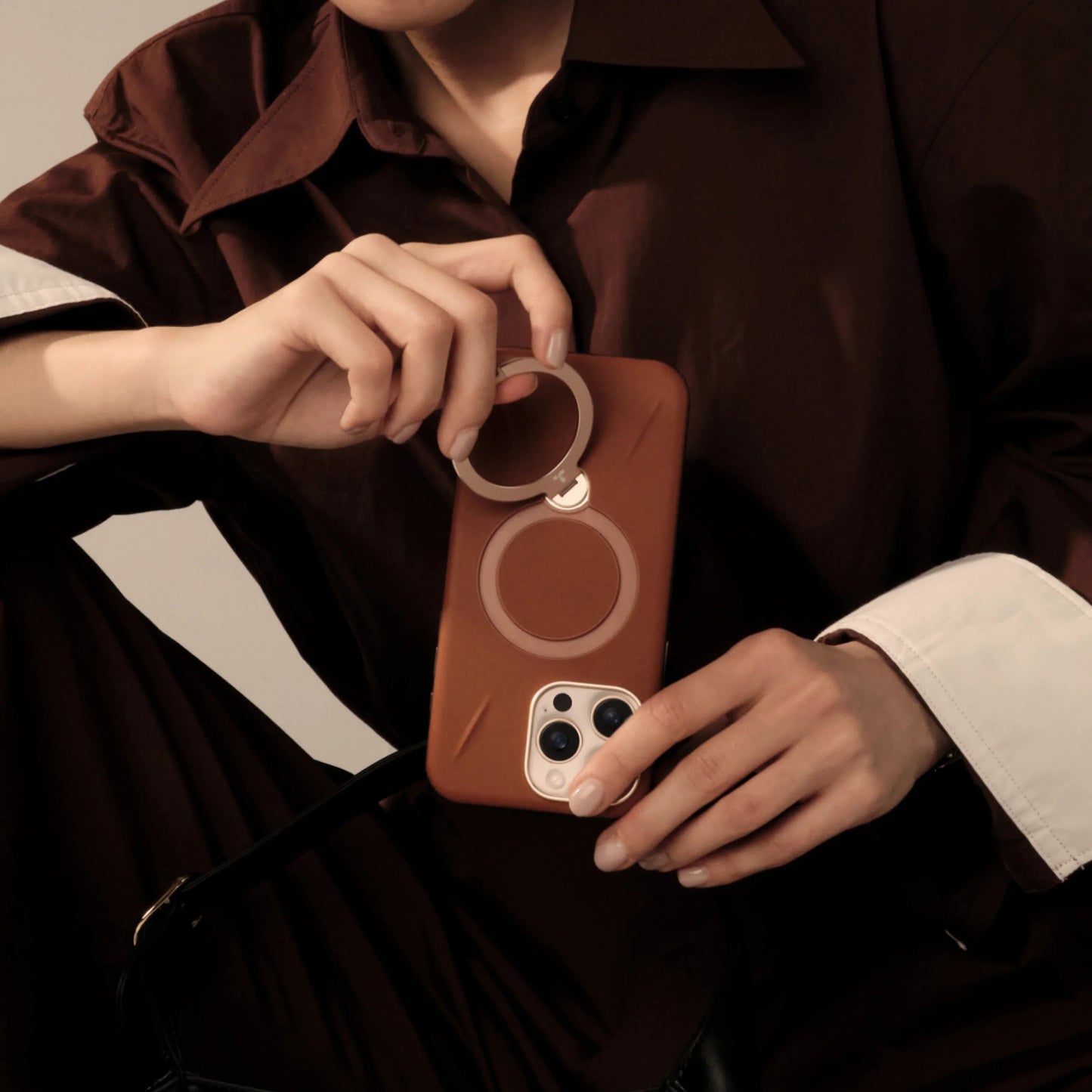 Ostand Q3 VegSkin for iPhone 16 Pro