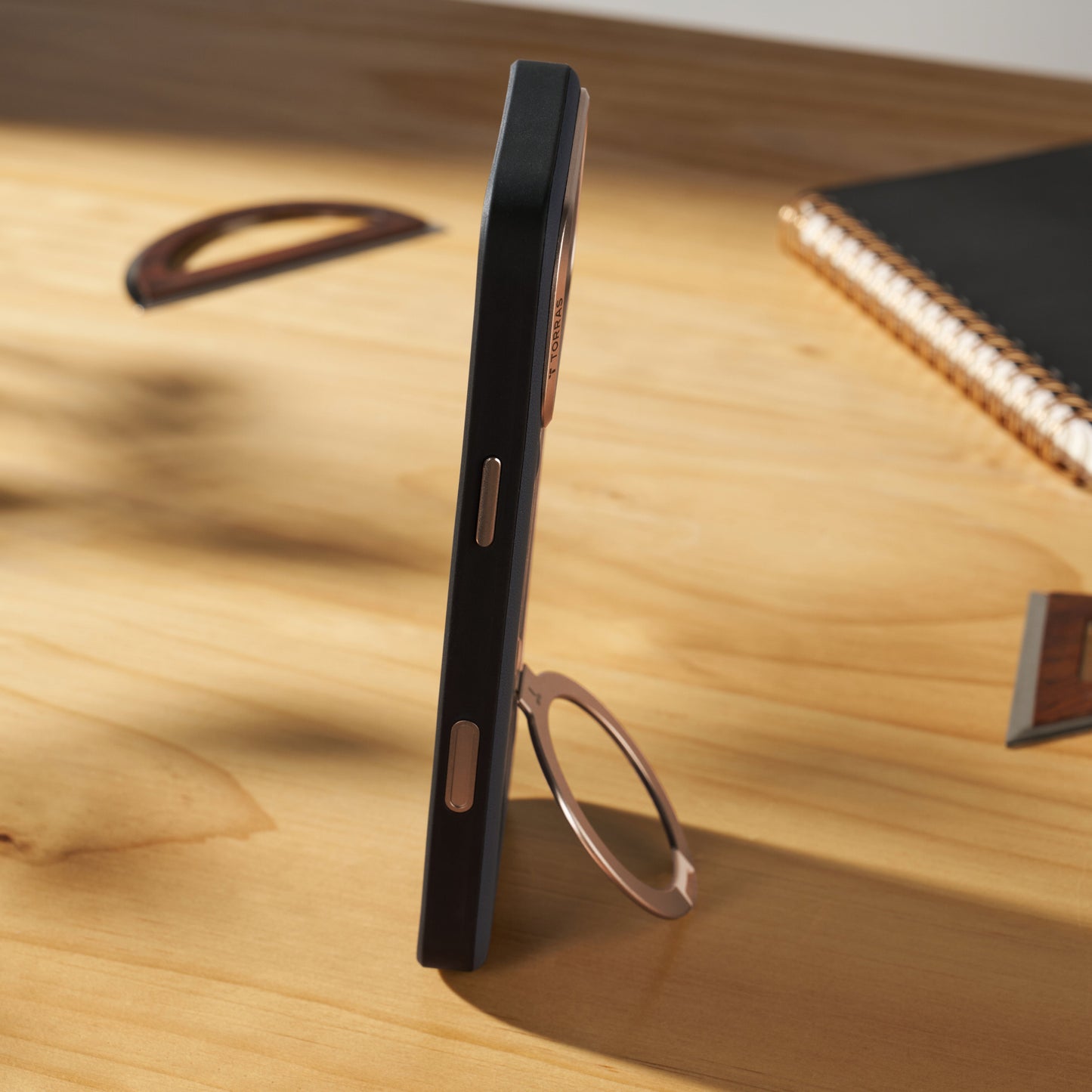 Ostand Q3 VegSkin for iPhone 17 Pro Max